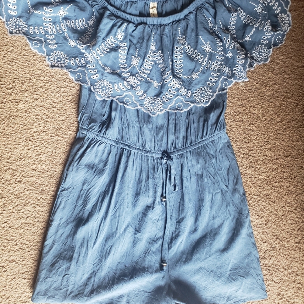 Kingston Grey romper size small